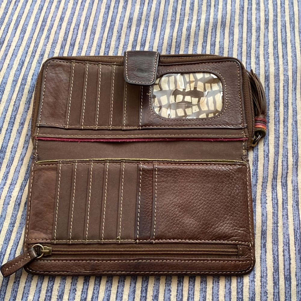 Fossils wallet - Picture 2 of 3